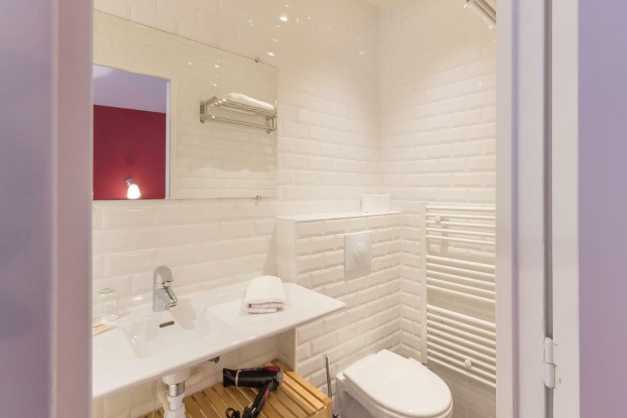 Les Toits De Paris Bed & Breakfast Exterior foto