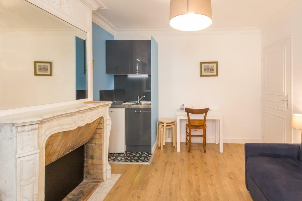 Les Toits De Paris Bed & Breakfast Exterior foto