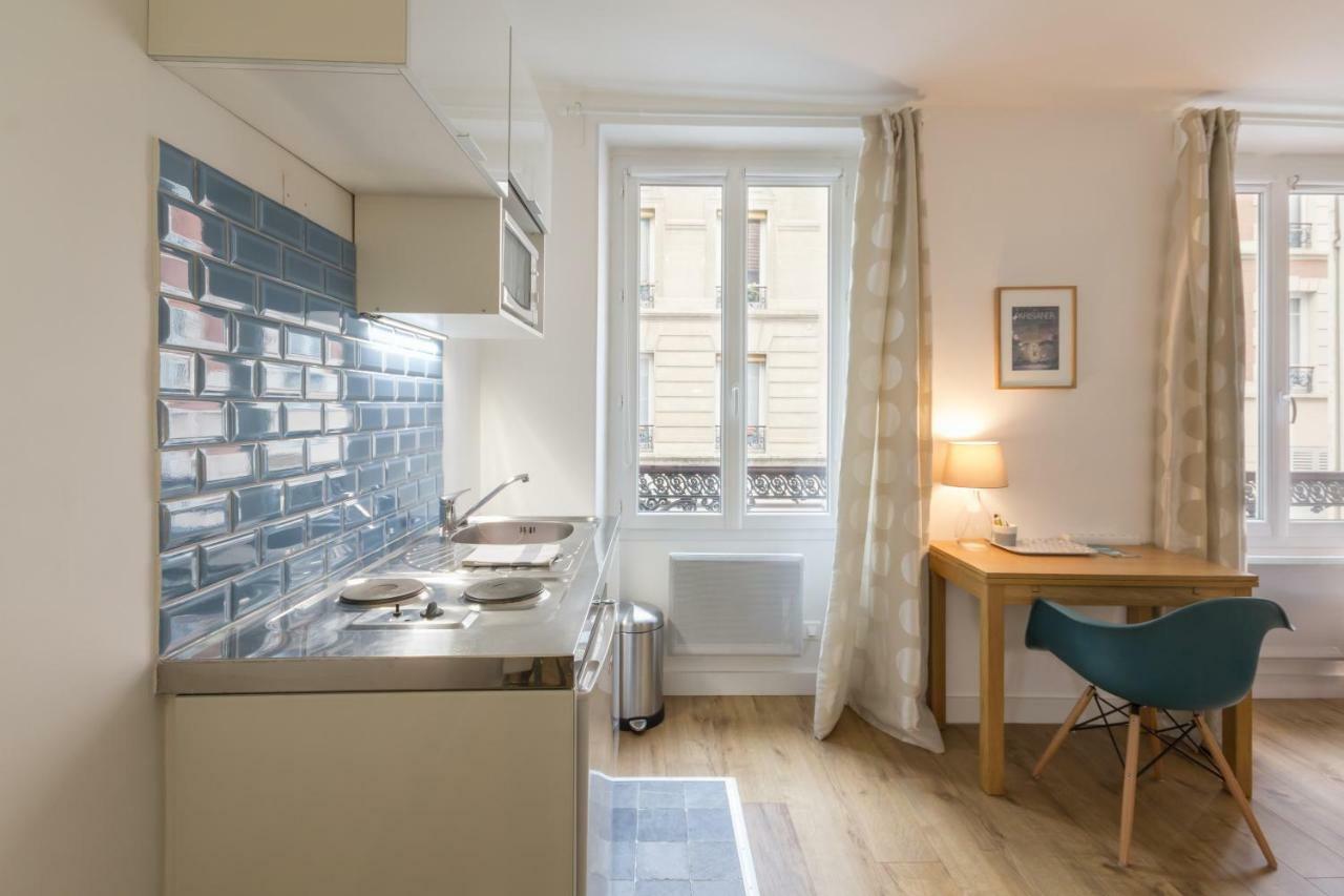 Les Toits De Paris Bed & Breakfast Exterior foto