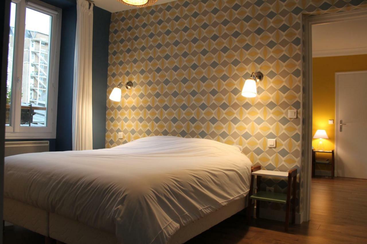 Les Toits De Paris Bed & Breakfast Exterior foto