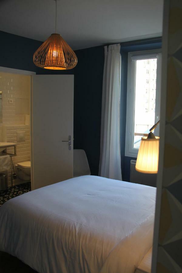 Les Toits De Paris Bed & Breakfast Exterior foto